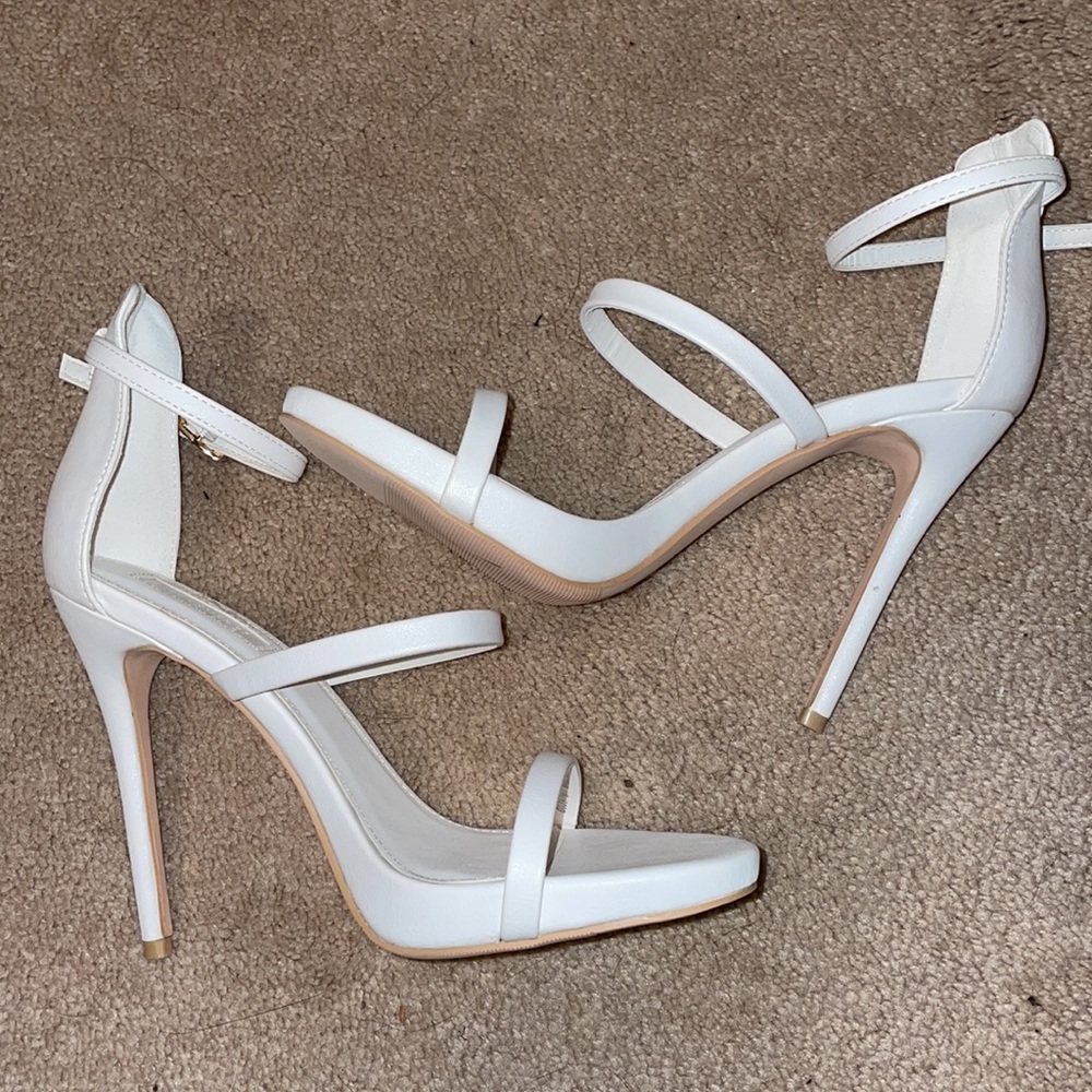 Brand New White 3 Strap F21 Pump (sz 8) - Picture 3 of 4